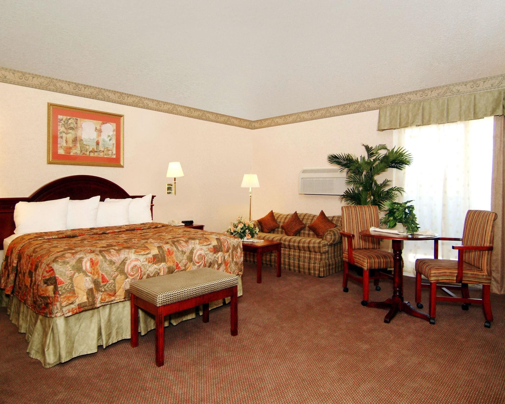 Inn Quality Santa Clara Convention Center 3*