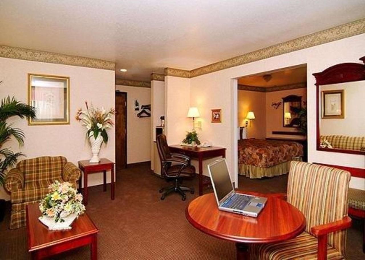 Quality Santa Clara Convention Center 3* Sunnyvale